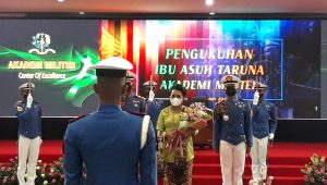 Ibu Nonny Legowo Dikukuhkan Sebagai Ibu Asuh Taruna/Taruni Akmil