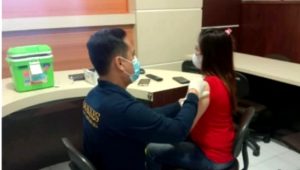 Ratusan Karyawan Toko Ikuti Vaksinasi Booster Polres Magelang Kota