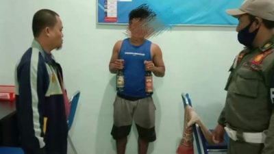 Satu Orang Warga Simeulue diamankan Satpol PP dan WH diduga Menjual Minuman Keras