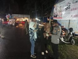 Ketat, Pengunjung Pasar Rakyat Sinjai di Razia Kartu Vaksin