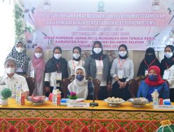 Sejalan Visi Bupati ASA Ciptakan Wirausaha Baru, Ketua TP PKK Sinjai Buka Pelatihan Tata Rias