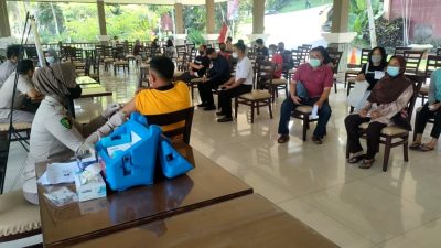Vaksinasi Booster Sukses Digelar di Hotel Puri Asri Kota Magelang