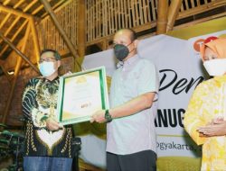 Danrem 072/Pamungkas Terima Anugerah Man Of The Year DIY 2021 dari Times Indonesia