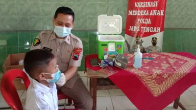 Vaksinasi Door to Door Polres Magelang Kota Sasar Siswa dan Mahasiswa