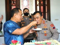 Kapolda Jateng Beri Kejutan Kepada Pangdam IV/Diponegoro