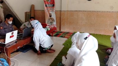 Keluarga Besar Ponpes Sirojul Aulad Sukodadi Bandongan Ikuti Vaksinasi Booster