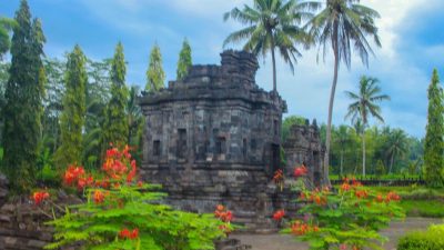 Candi Ngawen, Si Mungil Dengan Sejuta Keindahan dan Keunikan