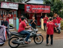 Wujud Kepedulian di Bulan Ramadhan, SECAWAS Bagikan Takjil ke Pengendara