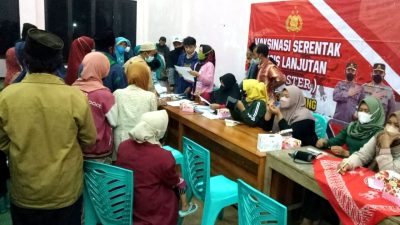 Warga Lereng Sumbing Ikuti Vaksinasi Ramadhan Polres Magelang