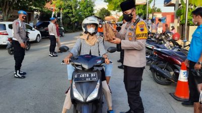 Bikin Deg-Degan, Ternyata Polisi Batang Lakukan Ini