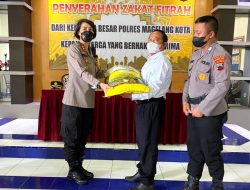 Polres Magelang Kota Salurkan Zakat Fitrah Kepada Ratusan Mustahik