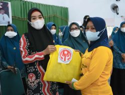 Pasukan Kuning Dapat Sembako Dari TIm Penggerak PKK Kabupaten Soppeng