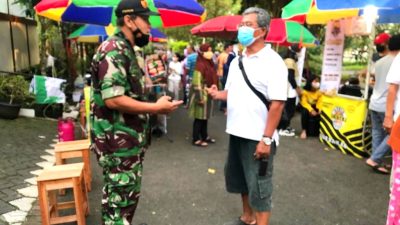 Beri Rasa Aman dan Nyaman, Babinsa Hadir di Pasar Tiban Armada Estate
