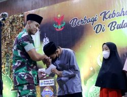 Yonif Mekanis 403/WP Berbagi Kebahagiaan Bersama Anak Yatim