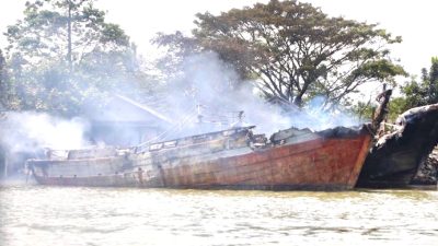 Terkait Terbakarnya 45 Kapal di Cilacap, Kapolda Jateng Terjunkan Tim Penyelidik