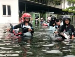 Banjir Rob Landa Kawasan Industri Tanjung Emas Semarang