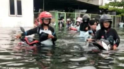 Banjir Rob Landa Kawasan Industri Tanjung Emas Semarang