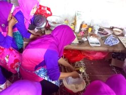 Anggota KWT Mekarsari Gondangrejo Dilatih Olah Pangan Lokal