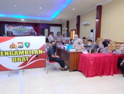 Dalam Rangka Hari Bhayangkara ke-76, Polda Sulsel Gelar Vaksinasi dan Pengobatan Gratis