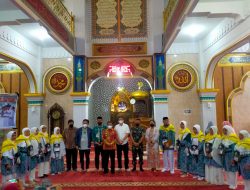 Bupati Yohanis Bassang Melepas Jemaah Calon Haji Kabupaten Toraja Utara