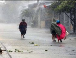 Kepala BPBD Menghimbau Kepada Masyarakat Agar Waspada Cuaca Ekstrim di Simeulue