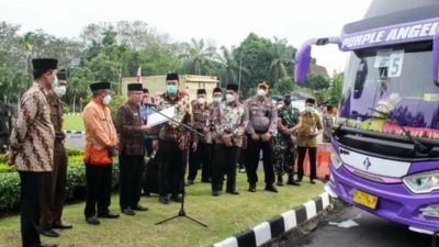 Jemaah Calon Haji Kabupaten Magelang Diberangkatkan