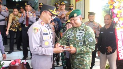 Hari Bhayangkara, Dua Polres Diserbu Yonarmed 11 Kostrad dan Anggota TNI