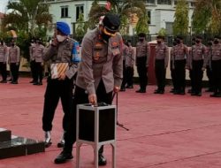 Kapolres Sinjai Ajak Personelnya Berbagi dengan Menyisihkan Sedikit Rezeki di Kotak Amal