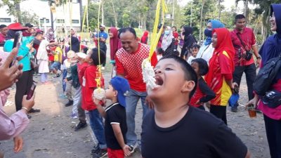 Lomba Agustusan Meriahkan Pasar Sabtuan Akademi Militer