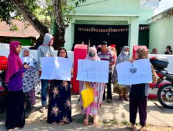 BLT BBM Mulai Disalurkan di Gowa, Masyarakat: I Love You Jokowi