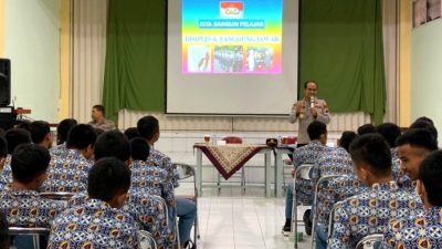 Polsek Muntilan Beri Binluh Kepada Pelajar SMK Pangudi Luhur