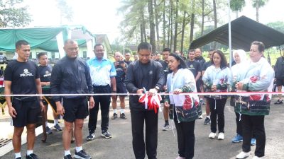 Gubernur Akmil Resmikan Renovasi Kandang Sapi di Propang