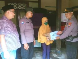 Melalui Program “Kamis Legi”, Polsek Magelang Tengah Salurkan Bantuan