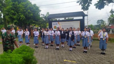 Pembinaan Bela Negara, Siswa-Siswi SMK Kristen 1 Kota Magelang Terima Materi PBB