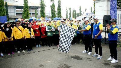 Peringati HKN Ke-58, Dinkes Kendal Gelar Jalan Sehat