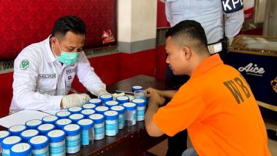 Lapas Narkotika Kelas IIA Pamekasan Gelar Tes Urine Warga Binaan