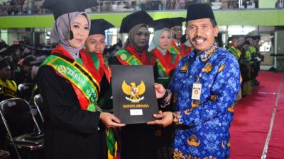 17 Lulusan Terbaik Unisnu Terima Penghargaan Bupati Jepara