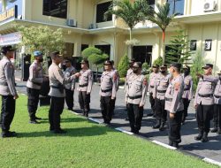 Apel Jam Pimpinan, Plt Kapolresta Magelang Cek Kelengkapan dan Kehadiran Anggota