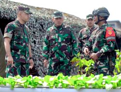 Aslat Kasad Kunjungi Latihan Persiapan Pratugas Pamtas RI-Malaysia Yonarmed 11 Kostrad