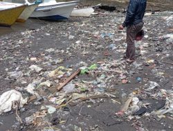 Masalah Kebersihan, Dermaga Kayu Bangkoa Menuju Pulau Eksotis