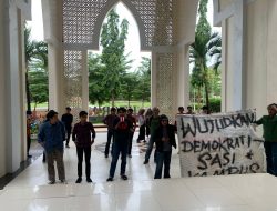 Dianggap Sepihak, Mahasiswa FDK Tuntut LPP Universitas di UIN Alauddin Makassar
