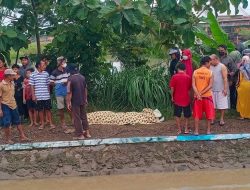 Sesosok Mayat Perempuan Tanpa Identitas Ditemukan di Sungai Slatri