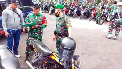 Perwira Jaga Pun Tak Luput dari Pemeriksaan Kendaraan