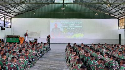 Peninjauan Latihan Para Dasar Taruna Akmil Tingkat IV