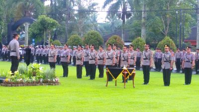 Polresta Magelang Gelar Upacara Sertijab dan Pengambilan Sumpah Jabatan 13 Perwira Polisi
