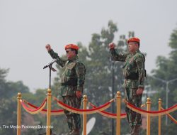 Jadi Warga Kehormatan Kopasgat TNI AU, Prabowo: Saya Akan Jaga Kehormatan Korps Baret Jingga