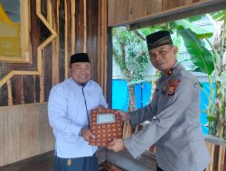 Kapolres Sinjai Berikan Bantuan Ke Pondok Pesantren Al Markas Al Islami