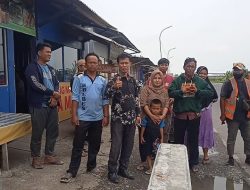 Akses Warung Ditutup Beton, Pedagang Jalingkut Brebes Ancam Gelar Aksi
