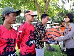 Sukseskan Program “Ikan Selayar”, Polres Magelang Kota Bagikan Life Jacket