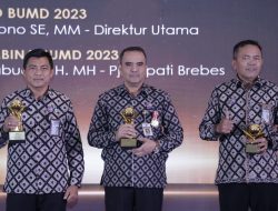 Berulang, Perumda Tirta Baribis Brebes Raih Penghargaan Top BUMD Award
